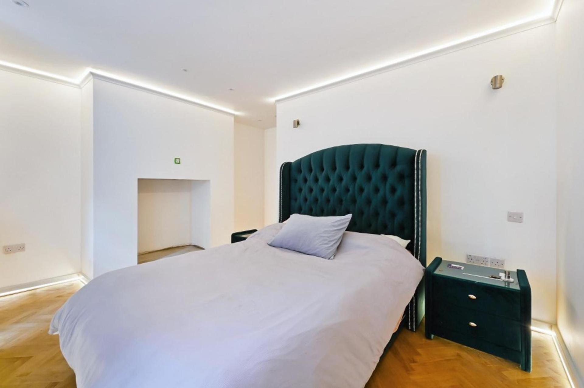 Chic With 2 Bedrooms Appartamento Londra
